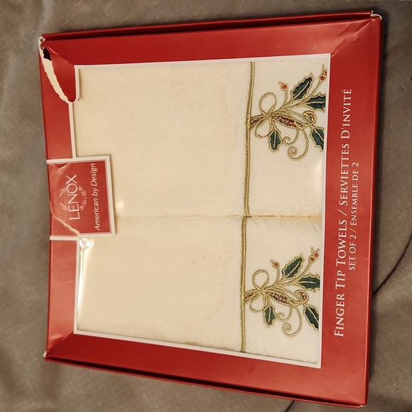 Lenox Bath Lenox Holiday Bath Towels Poshmark